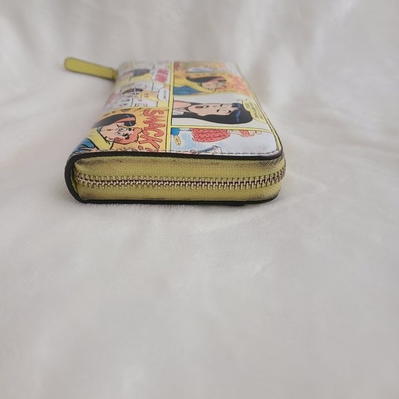 Limited Edition Kate Spade Archie Comics Wallet - Picture 8 of 12